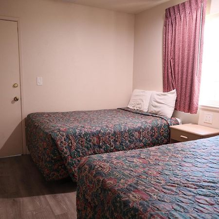 Capri Motel Santa Cruz Beach Boardwalk Room photo