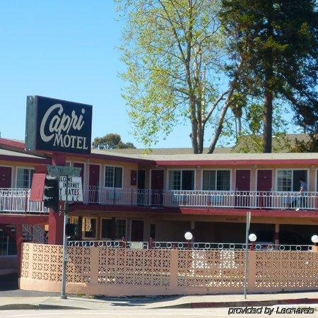 Capri Motel Santa Cruz Beach Boardwalk Exterior photo